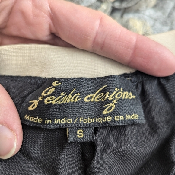 Geisha Designs Silver Sequin Feathered Mini Skirt Party Cocktail Holiday S - Picture 7 of 9